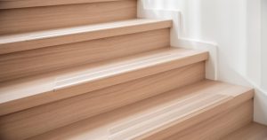 Comment sécuriser les marches d'escalier avec des nez de marche antidérapants