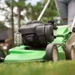 Quels outils de motoculture choisir pour entretenir un grand terrain ?